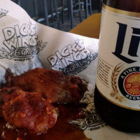 Dick's Wings And Grill Fernandina food