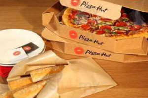 Pizza Hut food