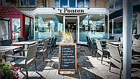 Brasserie T Ponton inside