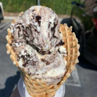 Bruster's Real Ice Cream food