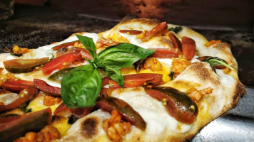 Pizzeria Braceria All'italiana food