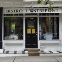 Bistro L'entrepont outside