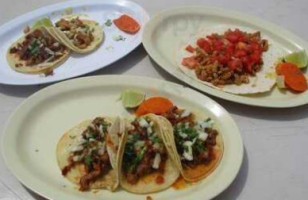 Taqueria Las Torres food