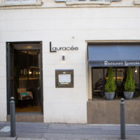 Le LauracÉe food