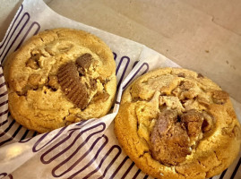 Insomnia Cookies food