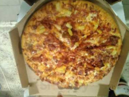 Domino's Pizza food