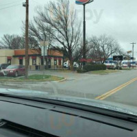 Dairy Queen outside