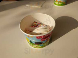 Tutti Frutti Frozen Yogurt food