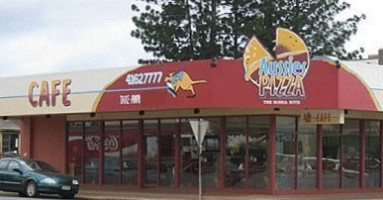 Aussies Pizza Cafe Kingaroy outside