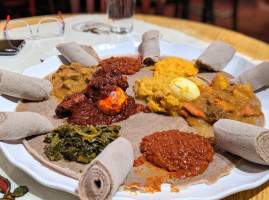 Alem Ethiopian Village food