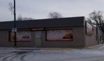 Frank's Pizza food