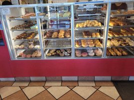 Clovis Donuts food