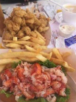 Barlow's Clam Shack food