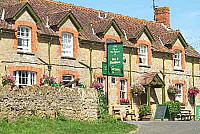 Three Horseshoes Inn outside