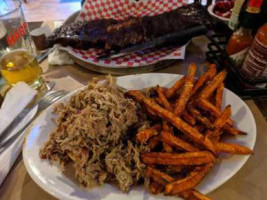 Oak Hill Tavern Bbq food