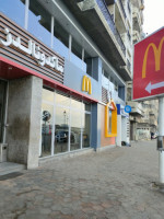 Mcdonald's Cleopatra Branch outside