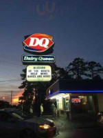 Dairy Queen (treat) outside