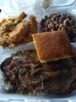 Ms. Chele Soulfood food