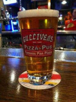 Gullivers Pizza And Pub food