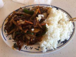 Sun-Wok Chinese Cafe food