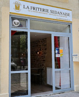 La Friterie Sedanaise inside