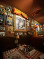 Buca Di Beppo Italian inside