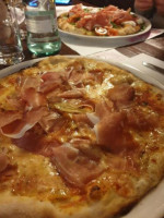 Pizzeria Dunvegan Di Lenatti Daria E C food