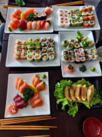 Yumi Sushi inside