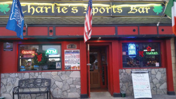 Charlies Sports food