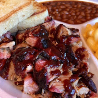 Hog Wild Pit B-q food