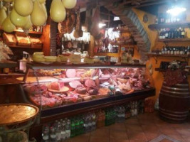 Salumeria E Trattoria Del Casale food