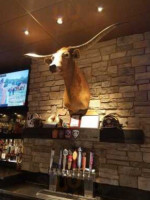 Longhorn Steakhouse inside