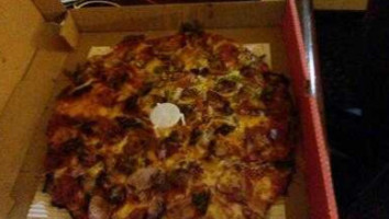 Toppers Pizza food