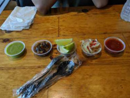 Taqueria Los Gueros food