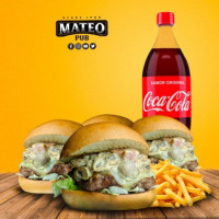 Mateo Pub food