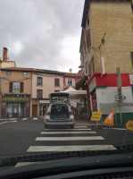 Le Café Du Marché outside