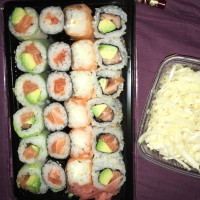 Sushi Fou food