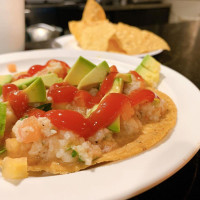 Hector's Mariscos food