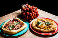 Pizzeria Rovi food