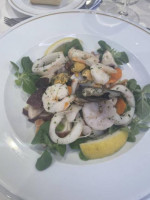 Al Mare food