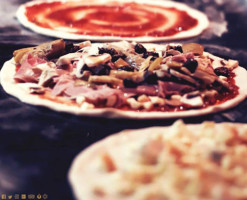 Pizza Familly food