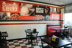 Jet's Pizza inside