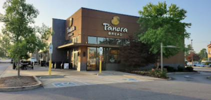 Panera Bread outside