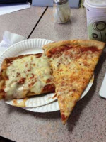 Vito's Pizzeria food