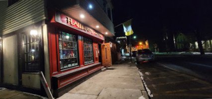 Halligan's Public House outside