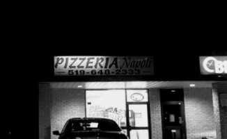 Pizzeria Napoli outside