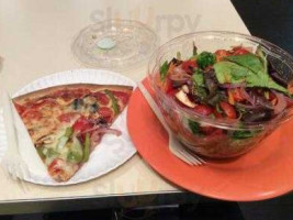 Skinny Pizza food