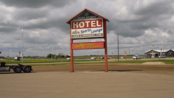 Smitty's Family Restaurant outside