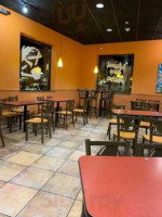 Taco Bell/pizza Hut inside