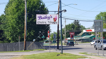 Bailey's Dairy Treat outside